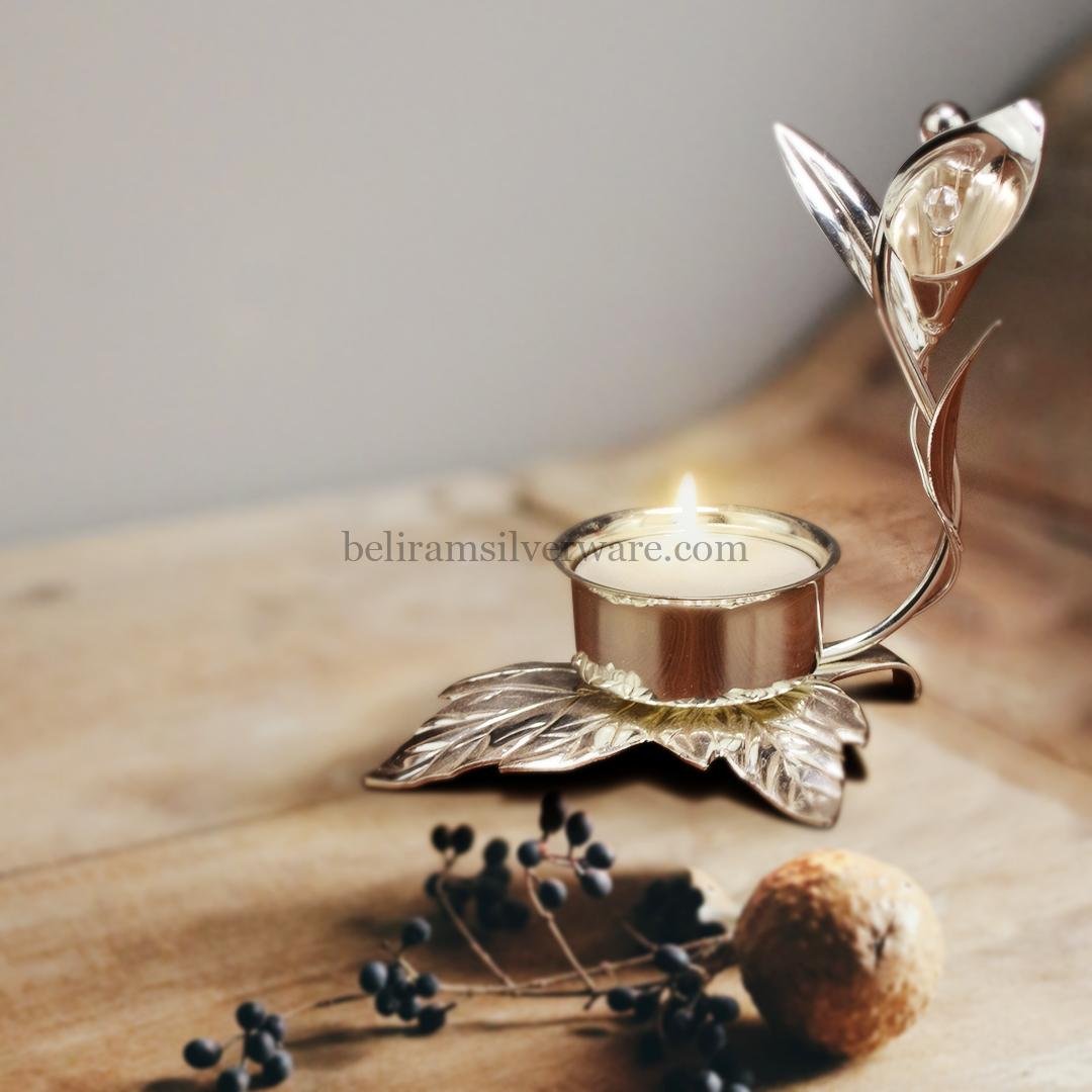 Calla Lily Silver T-Light Candle Holder